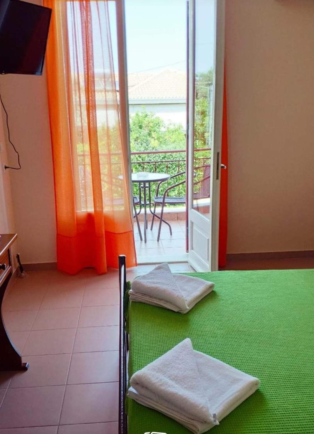 Araxovoli Studios - Aραξοβόλι Lefkada Tsoukaládhes エクステリア 写真
